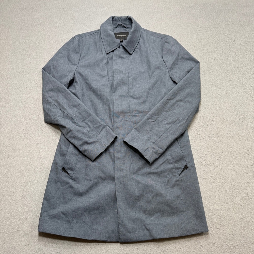 Banana Republic Trench Coat Men's Small Gray Softshell Lined Waterproof Outdoor